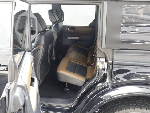 Used 2023 Ford Bronco Outer Banks AWD/4WD image 15