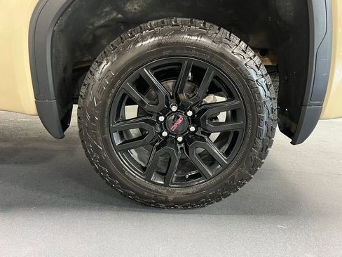 Used 2022 GMC Sierra 1500 Elevation w/ Elevation Premium Package image 22