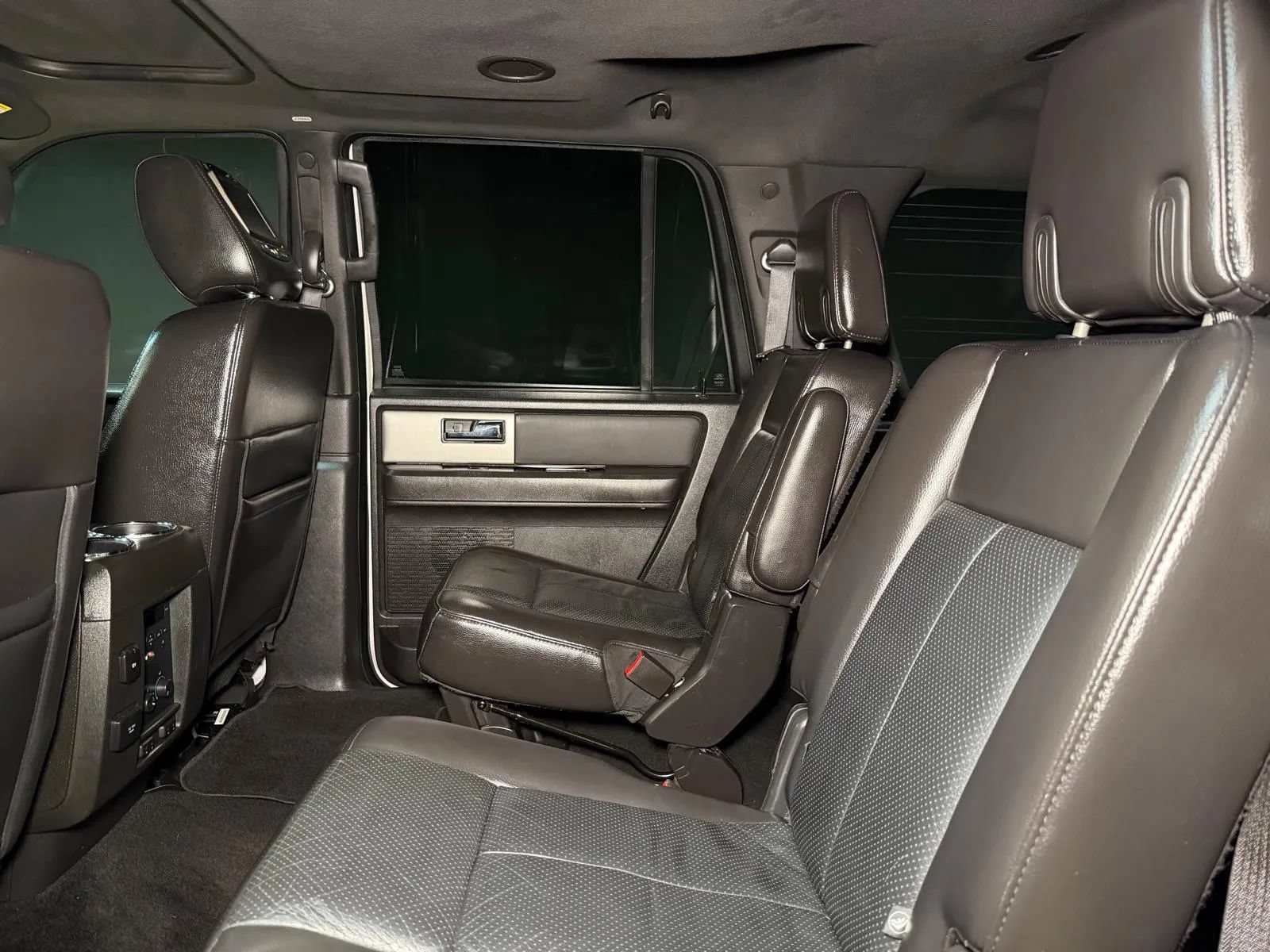 Used 2012 Ford Expedition EL Limited RWD image 15