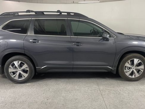 Used 2023 Subaru Ascent Premium w/ Convenience Package AWD/4WD image 4