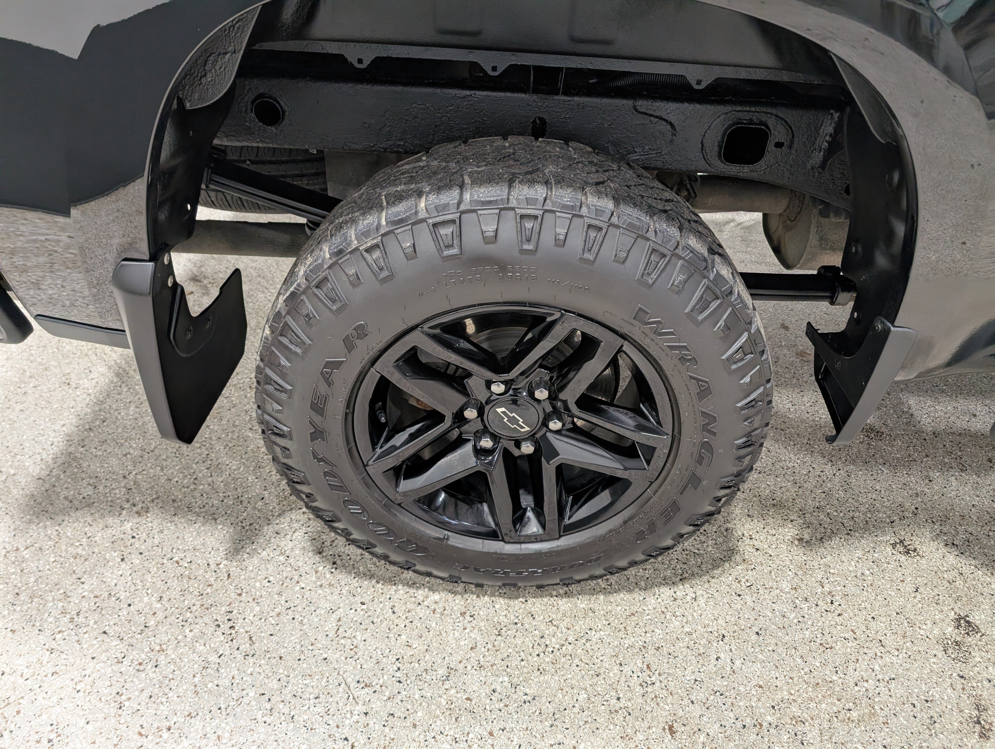 Used 2020 Chevrolet Silverado 1500 Custom Trail Boss w/ Custom Convenience Package AWD/4WD image 13