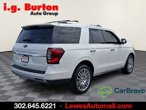 Used 2023 Ford Expedition Limited AWD/4WD image 6