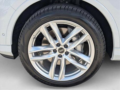 New 2025 Audi Q7 3.0T Premium Plus image 9