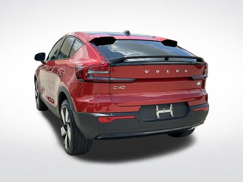 Used 2023 Volvo C40 P8 Recharge Ultimate w/ Protection Package Premier AWD/4WD image 8