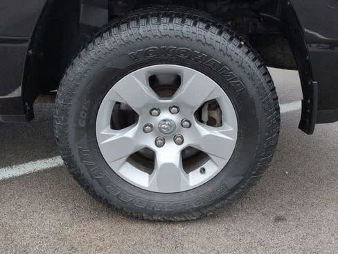 Used 2019 RAM 1500 Big Horn AWD/4WD image 14
