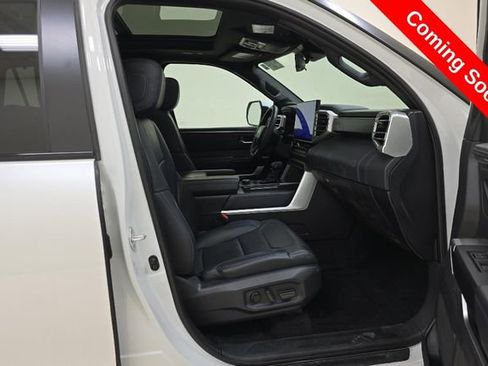 Used 2025 Toyota Sequoia Platinum w/ TRD Off-Road Package image 6