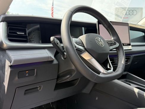New 2026 Volkswagen Tiguan SE AWD/4WD image 29