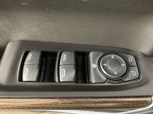 Used 2020 Chevrolet Silverado 1500 RST AWD/4WD image 30