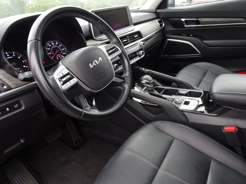 Used 2022 Kia Telluride EX w/ EX Premium Package FWD image 13