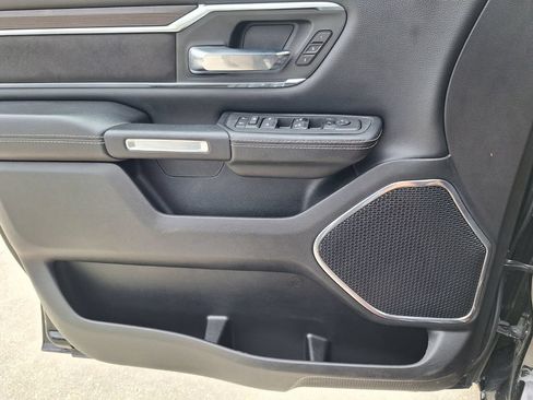 Used 2025 RAM 1500 Laramie AWD/4WD image 20