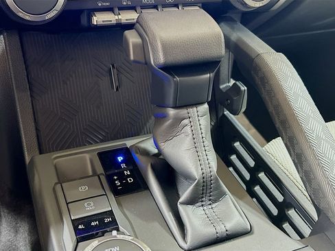 New 2026 Toyota 4Runner SR5 image 15