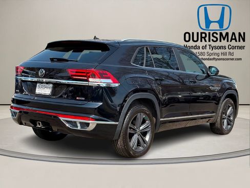 Used 2020 Volkswagen Atlas Cross Sport SE image 3