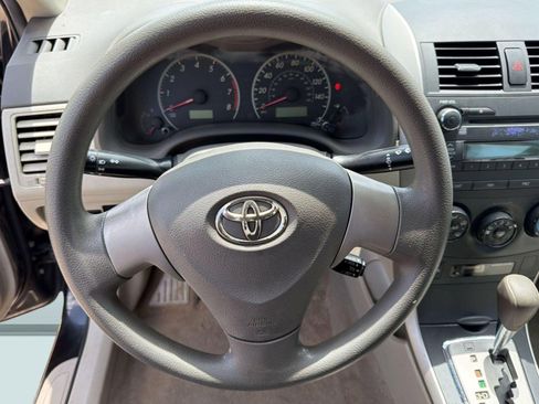 Used 2010 Toyota Corolla LE FWD image 11