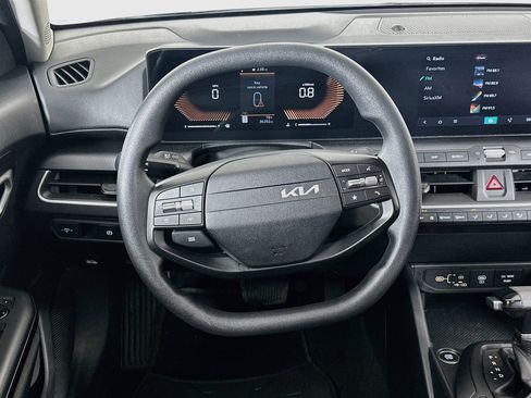 Used 2025 Kia K4 FWD image 18