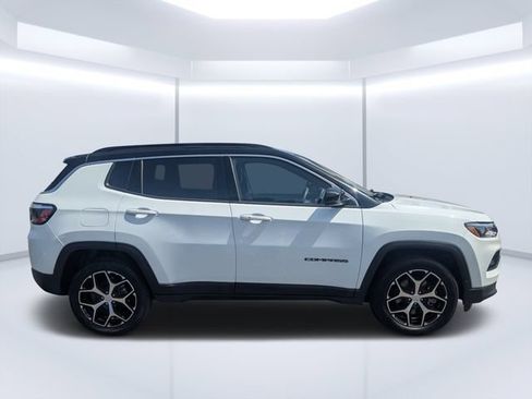 Certified 2024 Jeep Compass Limited AWD/4WD image 2
