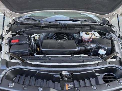 Used 2023 Cadillac Escalade Premium Luxury image 21