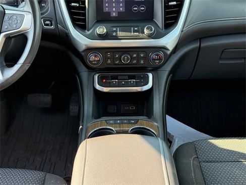 Used 2023 GMC Acadia SLE w/ Driver Convenience Package image 17