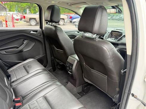 Used 2014 Ford Escape Titanium w/ Equipment Group 401A AWD/4WD image 18
