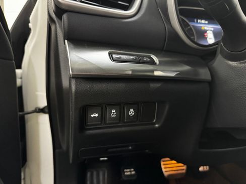 Used 2017 Nissan Maxima SR FWD image 25