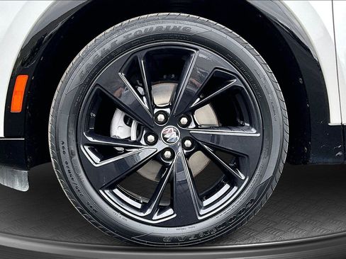 Used 2023 Buick Envision Essence w/ Sport Touring Package image 9