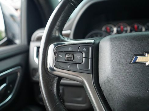 Used 2021 Chevrolet Suburban LT RWD image 31