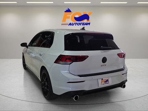 Used 2025 Volkswagen GTI SE FWD image 3