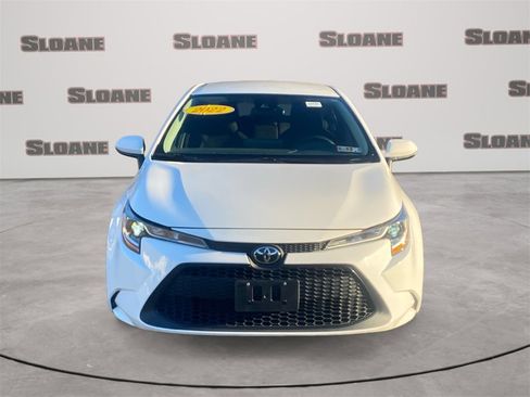 Used 2022 Toyota Corolla LE image 8