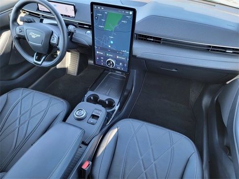 Certified 2024 Ford Mustang Mach-E Select image 39
