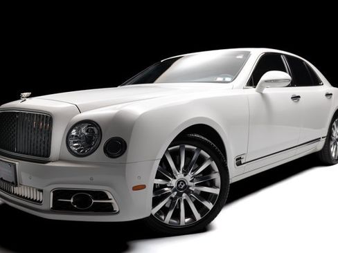 Used 2017 Bentley Mulsanne RWD image 20