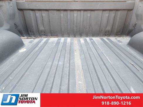 Used 2017 Toyota Tundra SR5 w/ SR5 Upgrade Package image 33