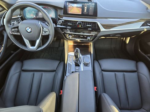 Used 2020 BMW 530i w/ Convenience Package image 29