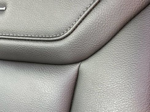 Certified 2025 Cadillac XT6 Luxury FWD image 53