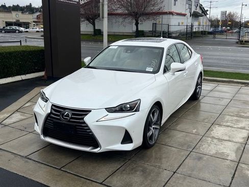 Used 2017 Lexus IS 200t w/ Navigation System Package RWD image 5