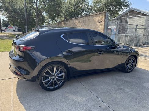 Used 2021 MAZDA MAZDA3 s FWD image 11