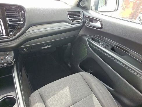 Certified 2022 Dodge Durango SXT w/ Anodized Platinum Package image 17