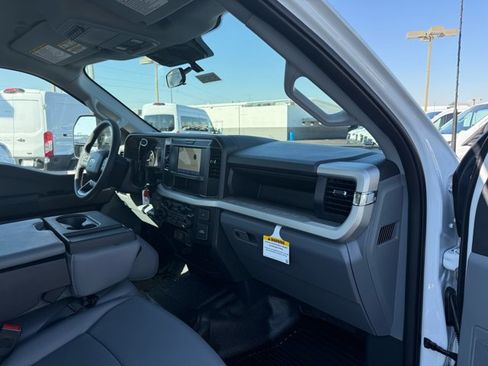 New 2026 Ford F250 XL w/ XL Chrome Package RWD image 25