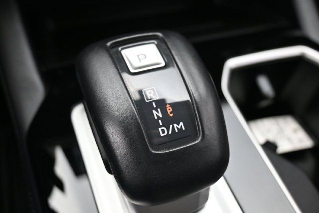 Used 2025 Mitsubishi Outlander SE FWD image 23