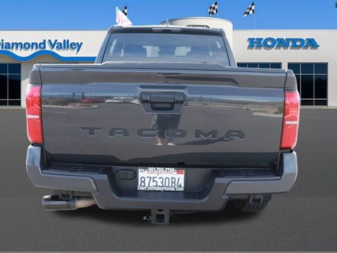 Used 2024 Toyota Tacoma TRD Sport image 5
