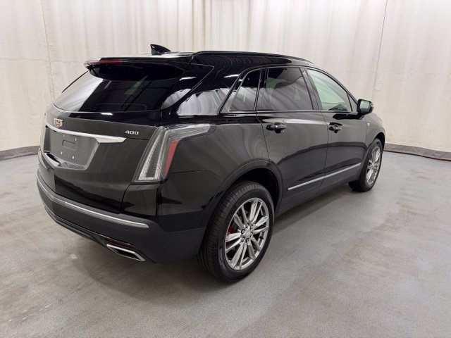 Used 2025 Cadillac XT5 Sportv w/ LPO, Floor Liner Package AWD/4WD image 2