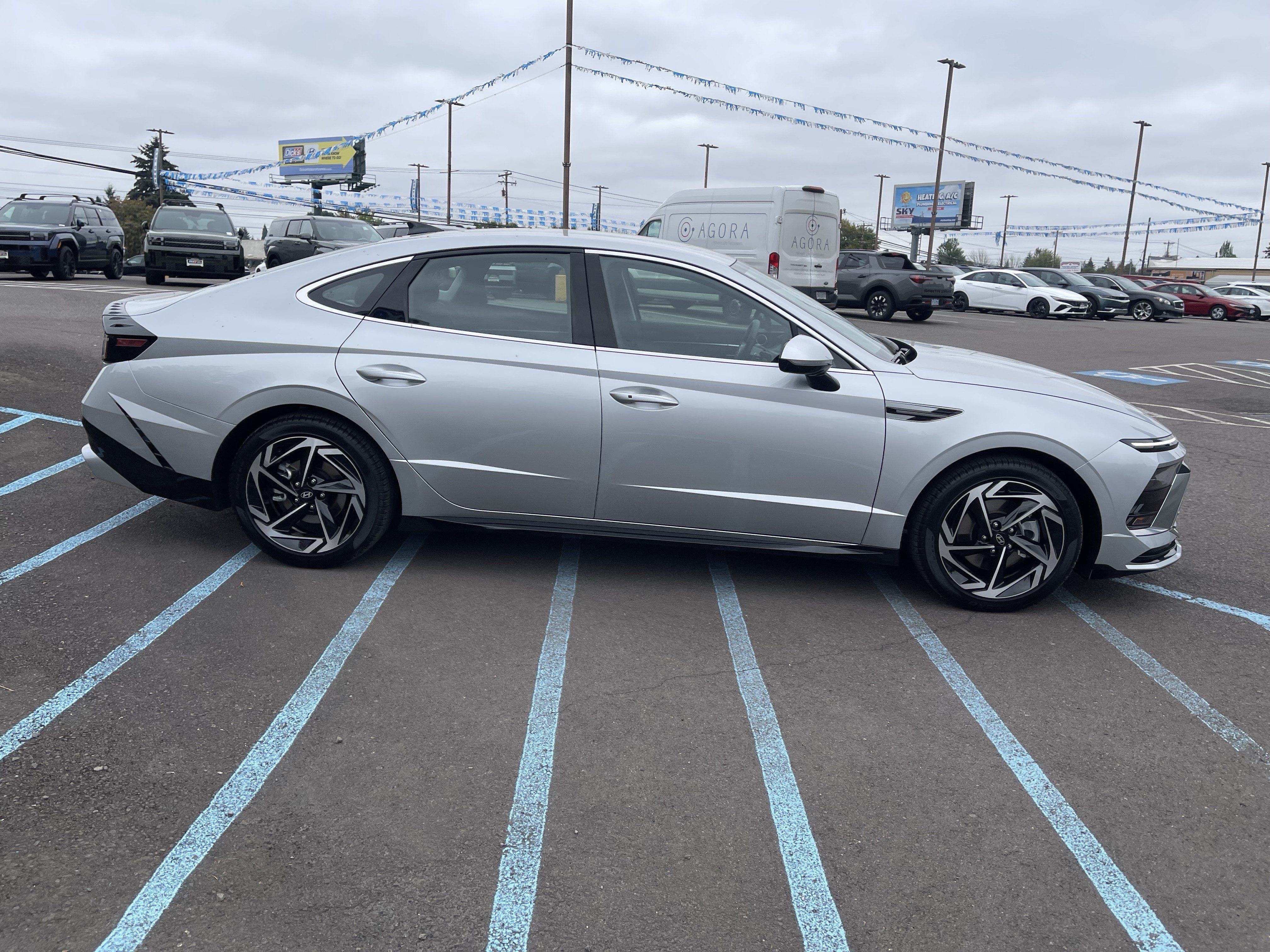 Certified 2026 Hyundai Sonata SEL AWD/4WD image 6