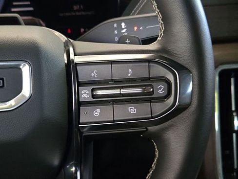 Certified 2025 GMC Yukon Denali Ultimate AWD/4WD image 14