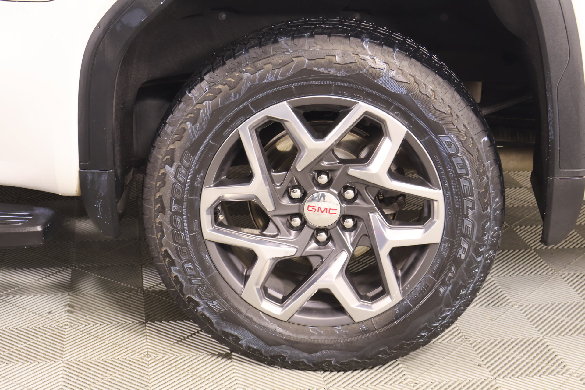 Used 2024 GMC Sierra 1500 SLT w/ SLT Premium Plus Package AWD/4WD image 20