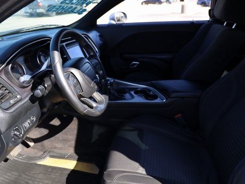 Used 2018 Dodge Challenger R/T image 10