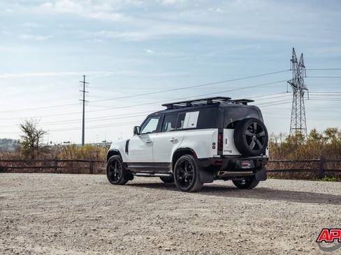 Used 2022 Land Rover Defender 110 X-Dynamic HSE image 19