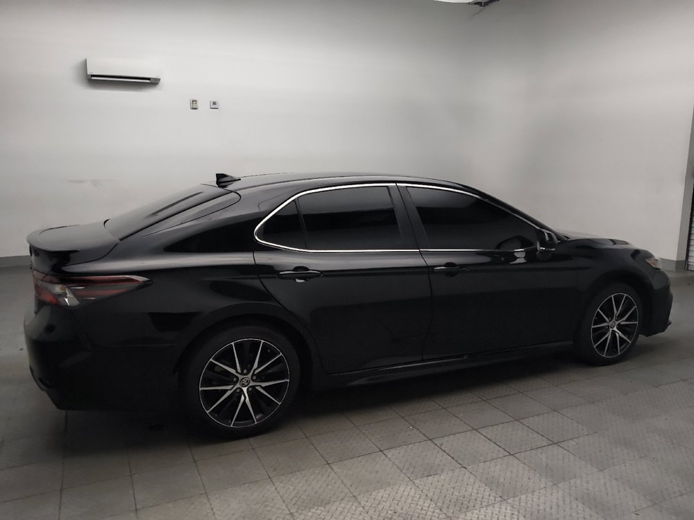 Used 2023 Toyota Camry SE FWD image 10