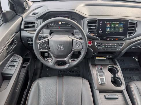 Certified 2022 Honda Passport TrailSport image 17