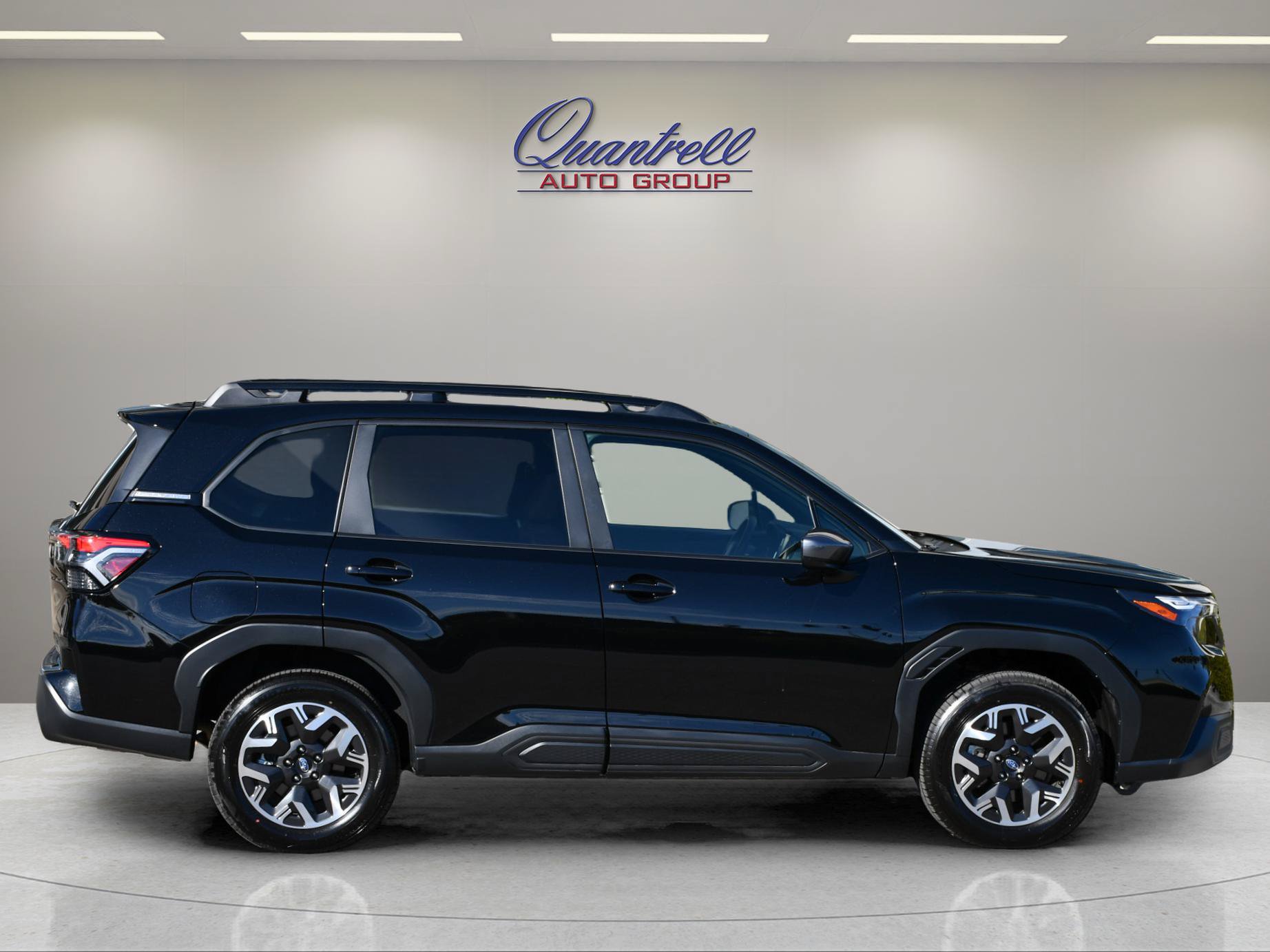 Used 2026 Subaru Forester Premium AWD/4WD image 2
