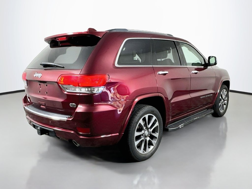 Used 2018 Jeep Grand Cherokee Overland AWD/4WD image 6