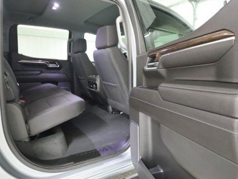 Used 2023 GMC Sierra 1500 Elevation AWD/4WD image 11