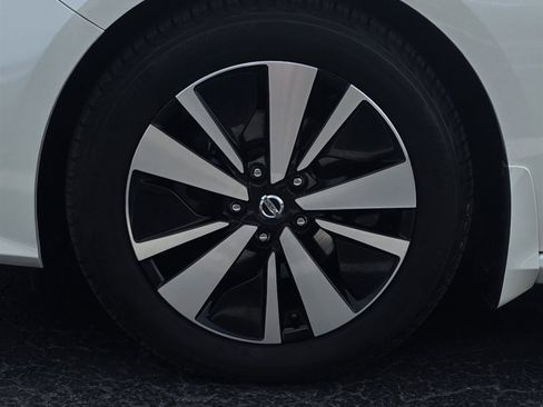 Used 2019 Nissan Altima 2.5 SV FWD image 44